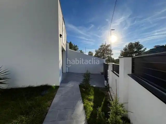 Foto 42391724-dac7-4062-b556-1e009f0900ea. Xalet 257m<sup>2</sup> amb calefacció aparcament piscina a Segur de dalt Segur de Calafell