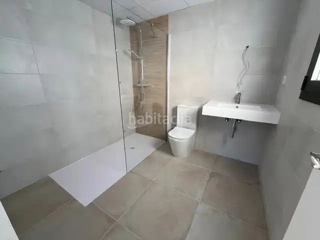 Foto 9970684c-4377-4225-84b8-9b0db02a4f1c. Xalet 257m<sup>2</sup> amb calefacció aparcament piscina a Segur de dalt Segur de Calafell