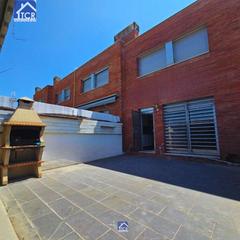 Casa  Carrer abaix. Oportunidad nica en palau.