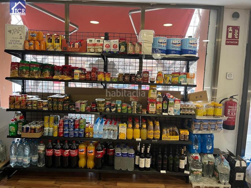 Foto dc929bca-ae58-4b45-875e-d12cc8d2bd3b. Local comercial  reformado en venta nord en Sabadell