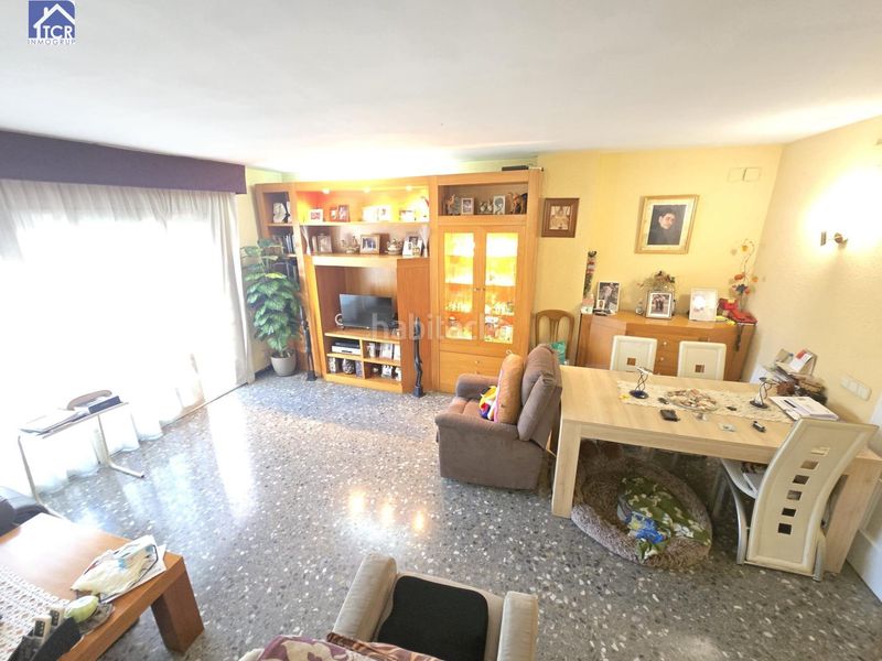 Foto a4ef55af-7c1d-41d1-aea4-d26bb96fa9b6. Casa  adosada en barberá del vallés en Centre-Eixample-Can Llobet Barberà del Vallès