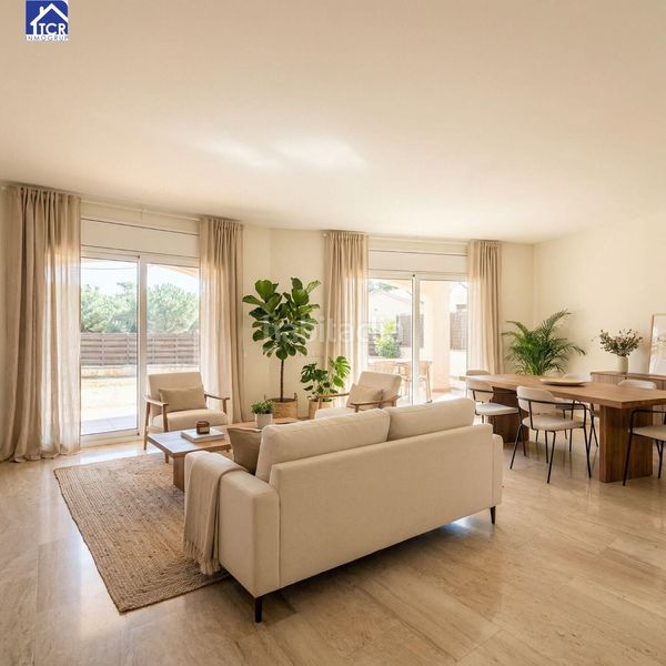 Foto 083fc7cb-7bc3-4950-bbcc-27c1ff8e280f. Xalet amb aparcament piscina a Urbanitzacions Sant Pol de Mar