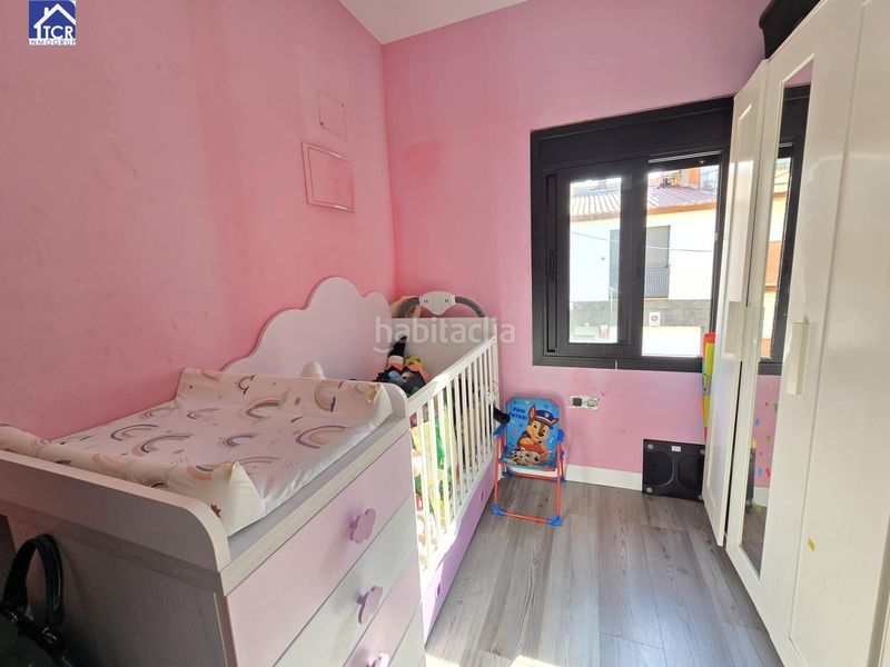 Foto ab016100-e63a-496e-afe6-e5a82f4866da. Casa adossada a Creu de Barberà Sabadell