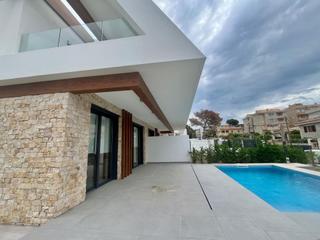 Chalet  Carrer carrer de joan moll. Villa de lujo con piscina en cala ratjada  última disponible!
