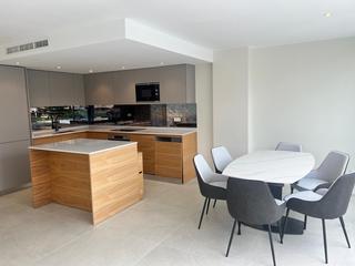 Appartement  Calle de benito jerónimo feijóo. Piso de lujo recién reformado con gran terraza en portals nous