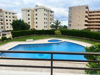 Apartament  Calle de benito jerónimo feijóo. Piso de lujo recién reformado con gran terraza en portals nous