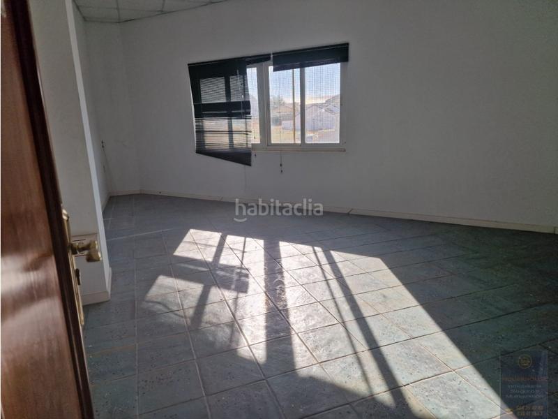 Foto 22166b11-c07f-4fa3-9e84-09f567a41318. Miete fabrikhalle in Valmojado