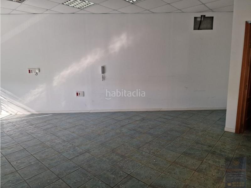 Foto 664e64d9-ad1a-48df-b4f9-b123cd7ee643. Miete fabrikhalle in Valmojado
