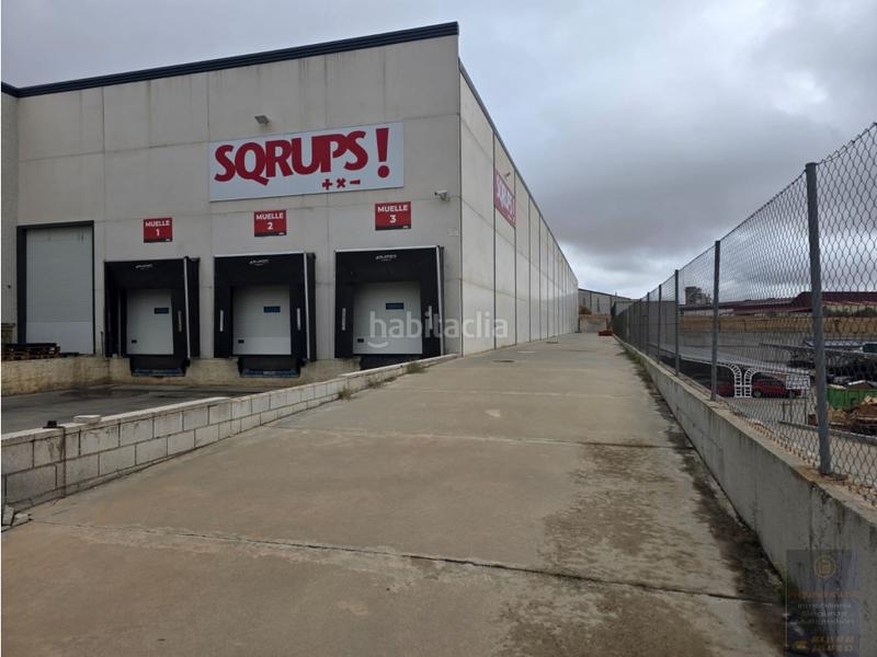 Foto 2f005bf3-5c79-46cb-a88c-4cf26b634cea. Rent industrial building in Casarrubios del Monte
