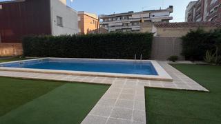 Pis  Avenida salou. Piso de 2 habitaciones con piscina comunitaria y balcn en venta