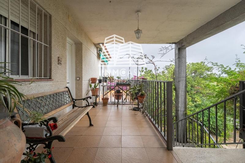 Foto 01f777e9-6220-4ea2-bc3d-55f0b2b998da. Xalet amb aparcament a Albiol (L´)