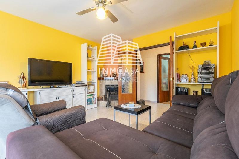 Foto 2b84a3ad-eee0-4633-b07d-ba7f5552a7dd. Xalet amb aparcament a Albiol (L´)