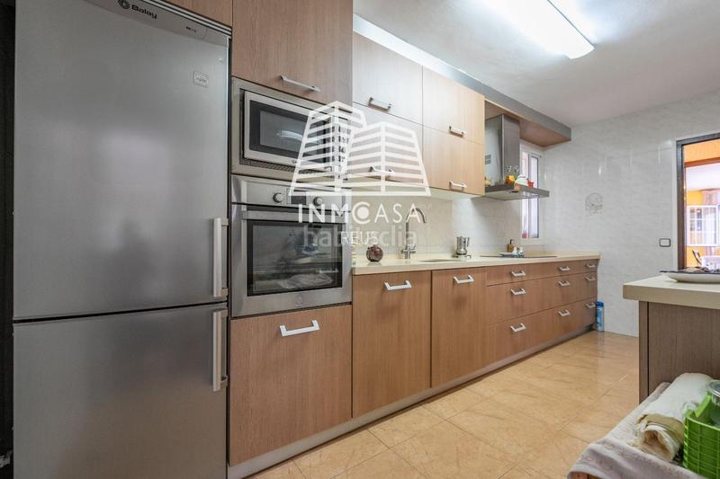 Foto babce084-1532-49e3-a112-ab7edcf94ae5. Xalet amb aparcament a Albiol (L´)