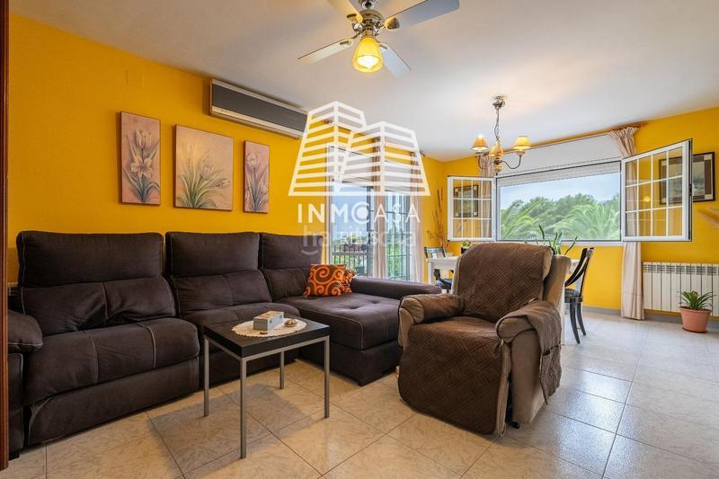 Foto dddf5918-0f6b-4631-a35f-e491388c35c3. Xalet amb aparcament a Albiol (L´)