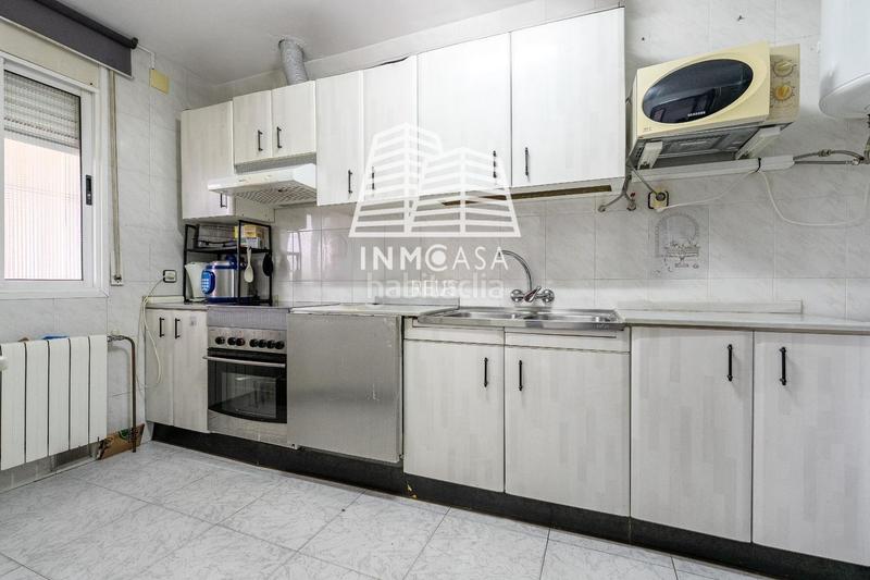 Foto de928b8f-ac51-41b7-bedb-b110a26427e3. Xalet amb aparcament a Albiol (L´)