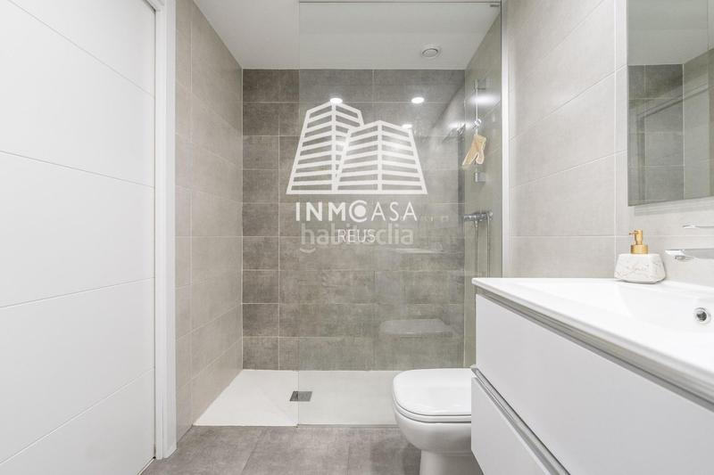 Foto f8c0c260-8a39-434a-91bc-664b6c372809. Flat with parking in Ponent Reus