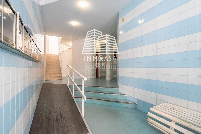 Foto 0e4d680d-0900-46d9-9dd2-fcbb468c9d0e. Pis amb piscina a Ponent Reus