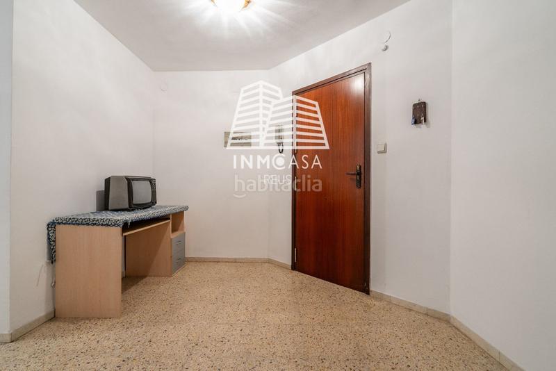 Foto 332c7452-1d3b-4821-801d-baaee158b150. Pis amb piscina a Ponent Reus