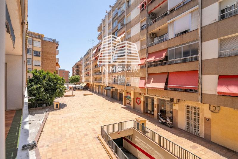 Foto 7410a3ca-a244-4bd2-a40e-7a82086f10f3. Pis amb piscina a Ponent Reus