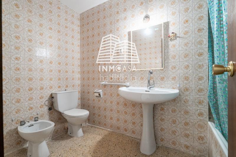 Foto fa654f92-7024-4424-a278-ba1dd9c7155a. Pis amb piscina a Ponent Reus