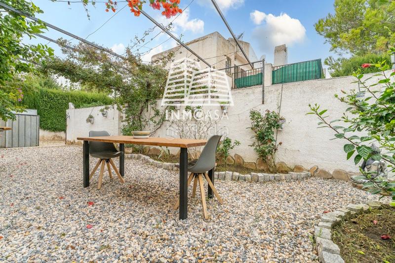 Foto 2e686e8a-de60-44a1-a51b-1a0baf7fe330. Casa adosada chalet en casalot en Centre Miami Platja