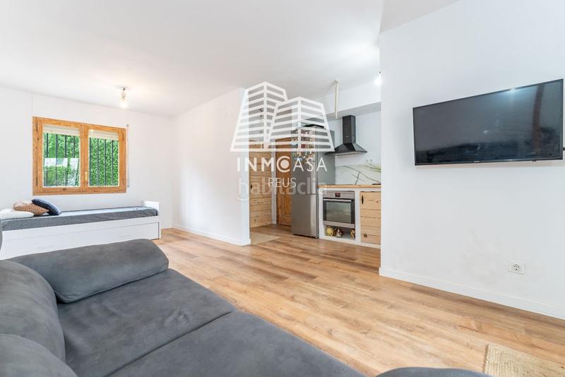 Foto 511a9a7a-c939-443a-a4e9-480abaf06202. Casa adosada chalet en casalot en Centre Miami Platja