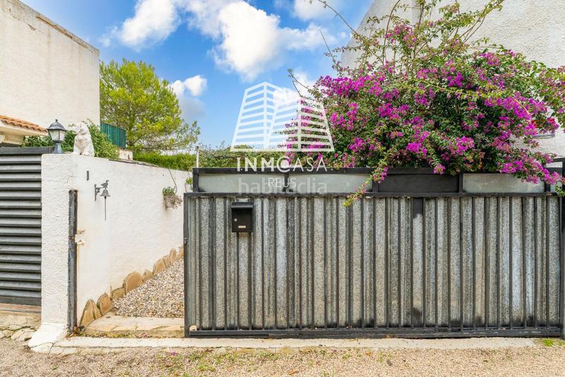 Foto 548b075a-cfbd-404b-a9c4-029d22d8fd66. Casa adosada chalet en casalot en Centre Miami Platja