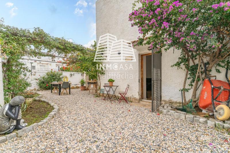 Foto a5616b09-e37e-48fc-b8c7-7d892f3de0b5. Casa adosada chalet en casalot en Centre Miami Platja