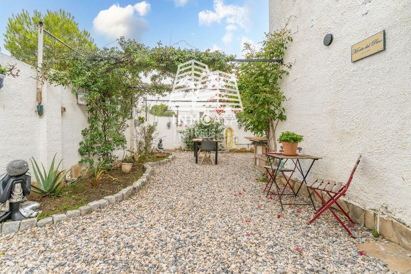 Foto fed3448f-7f08-4fa9-a450-dd2a58d1e315. Casa adosada chalet en casalot en Centre Miami Platja