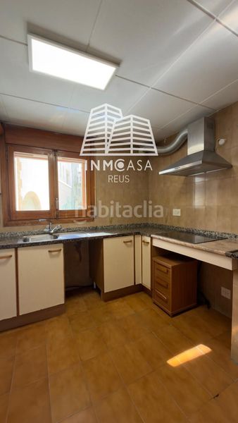 Foto 15b6429b-57ef-4dd1-979a-8ef9980aa3d7. Casa amb aparcament a Vilanova d´Escornalbou