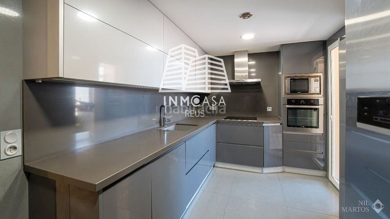 Foto b8fa4c7a-f5f4-4312-8bc7-b09070dab841. Àtic a Centre Reus
