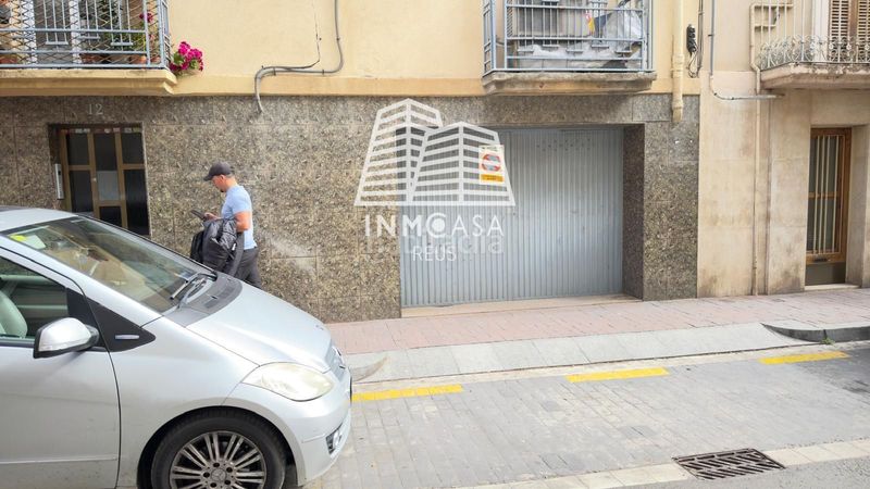 Foto 7df5c22a-893d-4c4f-a043-cbe9367eda5a. Aparcament cotxe a Centre Reus
