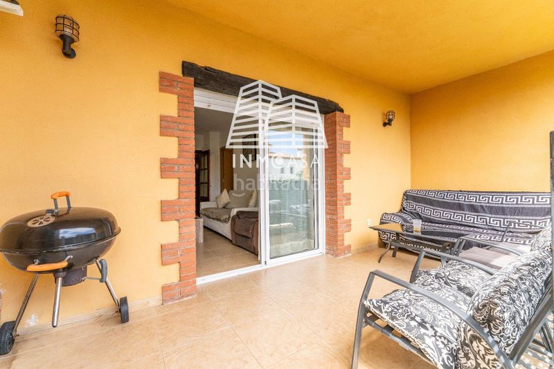 Foto af41a41a-c783-4d84-93df-3433e676b883. Casa adossada amb piscina a Centre Miami Platja