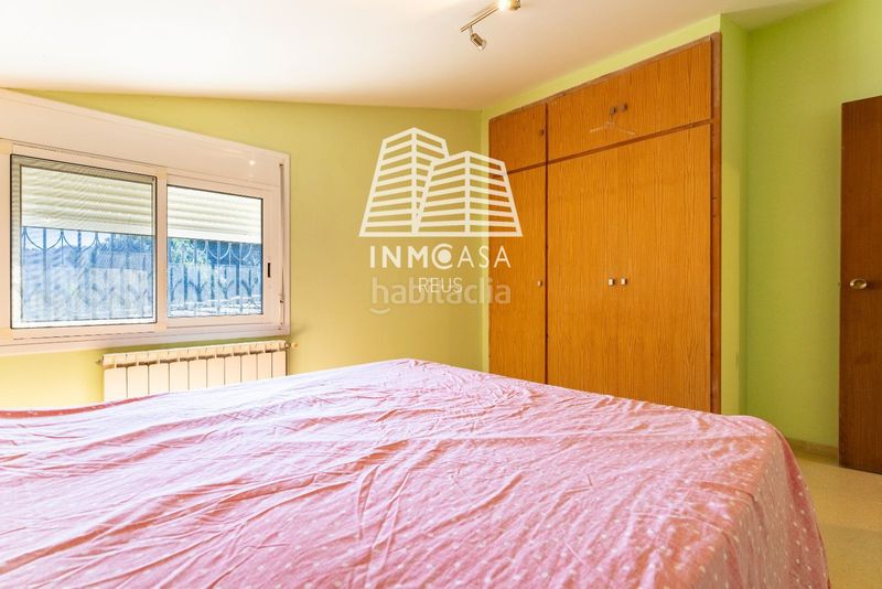 Foto 5b918b62-7349-436f-8594-52ae4a017536. Casa amb calefacció aparcament piscina a Alforja