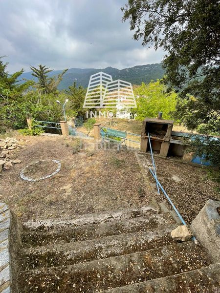 Foto df0b1a87-ae65-4ac6-af7b-b60802c596de. Finca rústica en lalbiol en Albiol (L´)