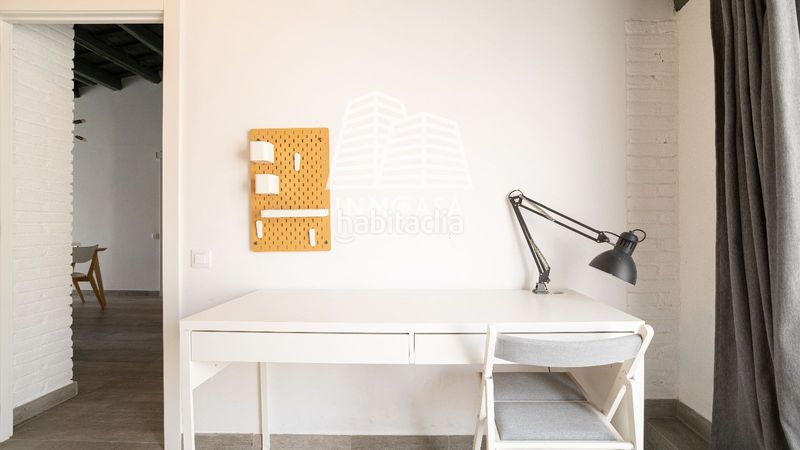 Foto 553959f7-58ed-4a93-bdb3-2ea8dc736817. Edifici a Centre Reus