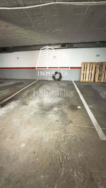 Foto 395103ad-f901-4b9a-b7e4-6d7c3c2c6f82. Aparcament cotxe a Ponent Reus