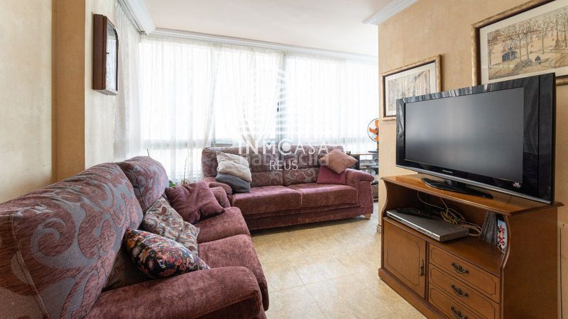 Foto d6142379-706a-4bca-b7f5-ea0216b5a3e8. Pis amb aparcament a Ponent Reus