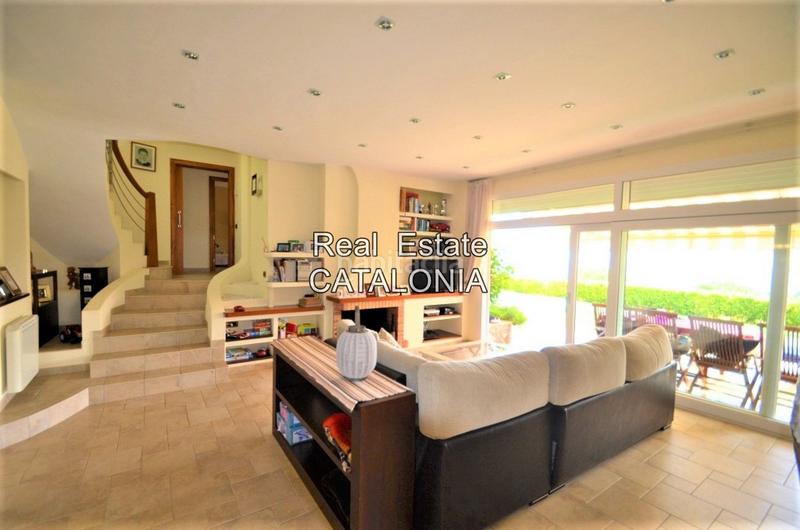 Foto 555e3246-66bc-420a-a0b2-16d9e549ed8b. Chalet con riscaldamento parcheggio piscina in Santa Cristina-Sant Francesc Blanes