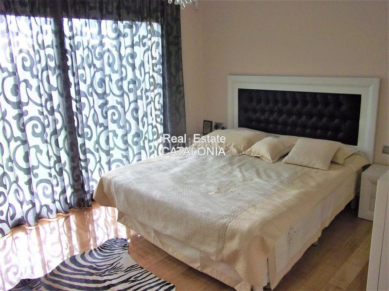 Foto 6bc99936-1818-42e1-8cba-8197c713fb4b. Chalet avec chauffage parking piscine dans Montgoda Lloret de Mar