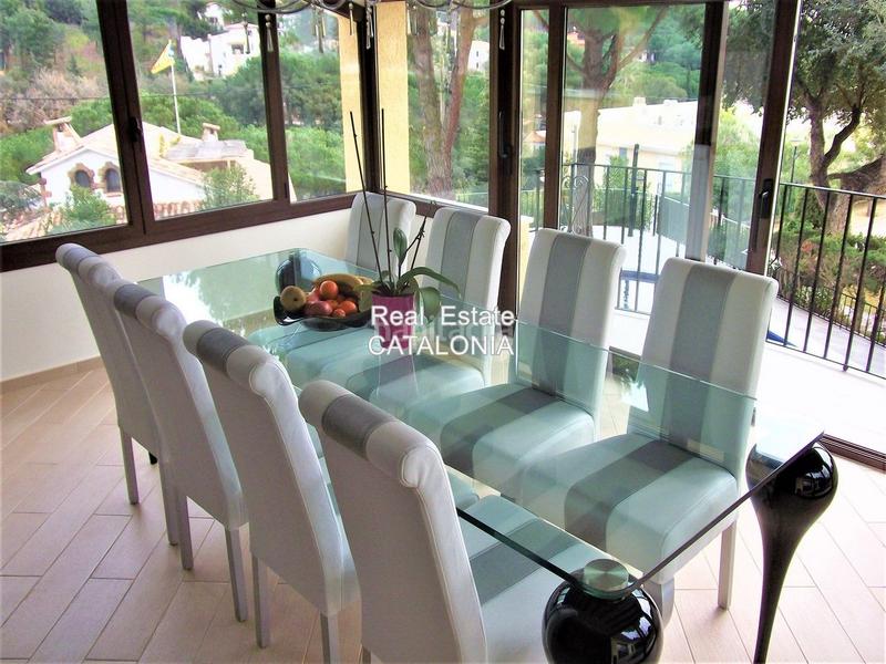 Foto ce778418-e743-4ccd-a673-41b7831bd5d1. Chalet avec chauffage parking piscine dans Montgoda Lloret de Mar