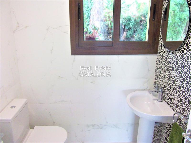 Foto d07f625f-df55-494e-a7b7-5eb0c65a776c. Chalet avec chauffage parking piscine dans Montgoda Lloret de Mar