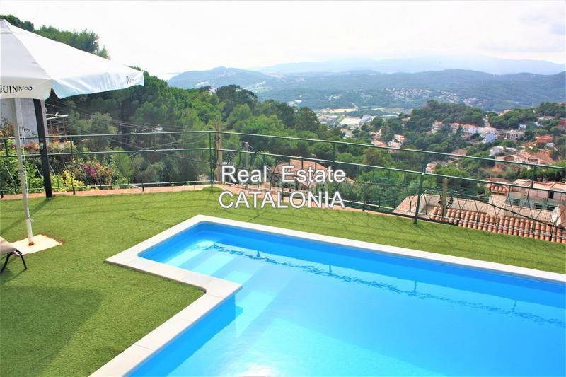 Foto 43af51db-9c3d-4906-a6d9-4dc575e53041. Chalet fantástica casa con piscina y vistas al mar en Lloret de Mar