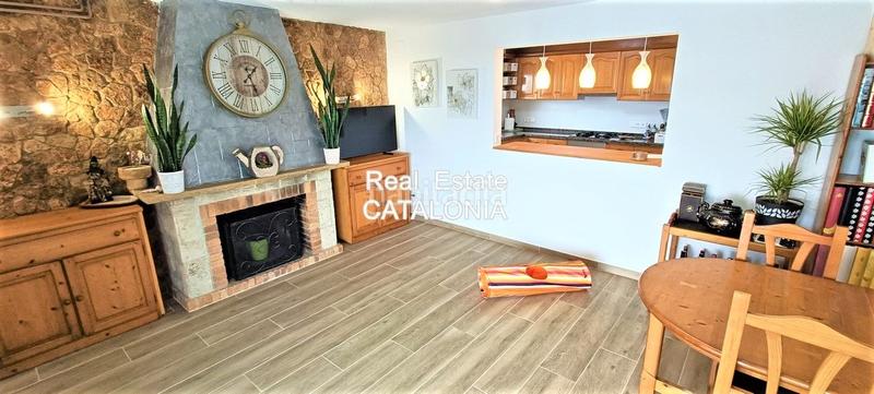 Foto e9bd345e-a365-409b-9f0f-934436ef9f16. Chalet fantástica casa con piscina y vistas al mar en Lloret de Mar