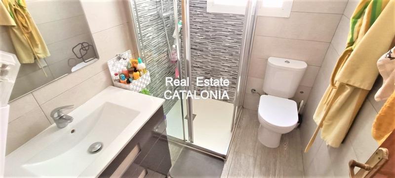Foto f7a56686-7825-4895-abf9-fc996bbb66c3. Chalet fantástica casa con piscina y vistas al mar en Lloret de Mar