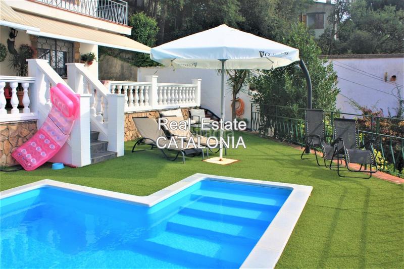 Foto faef8688-29dd-4f92-bad2-69793089daca. Chalet fantástica casa con piscina y vistas al mar en Lloret de Mar