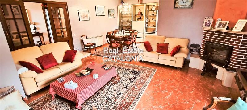 Foto 8975754e-de4f-45d0-8e5a-7b4bd1e2a6b5. Chalet mit kamin heizung parking pool in Lloret Residencial - Montlloret Lloret de Mar