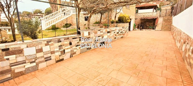 Foto f3ea6c68-9179-4e96-b0cb-3ba6d86d1672. Chalet mit kamin heizung parking pool in Lloret Residencial - Montlloret Lloret de Mar