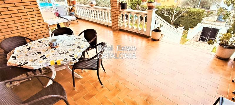 Foto 0dfc0607-c606-43d4-95b6-4d07528be522. Chalet mit kamin heizung parking pool in Lloret Residencial - Montlloret Lloret de Mar