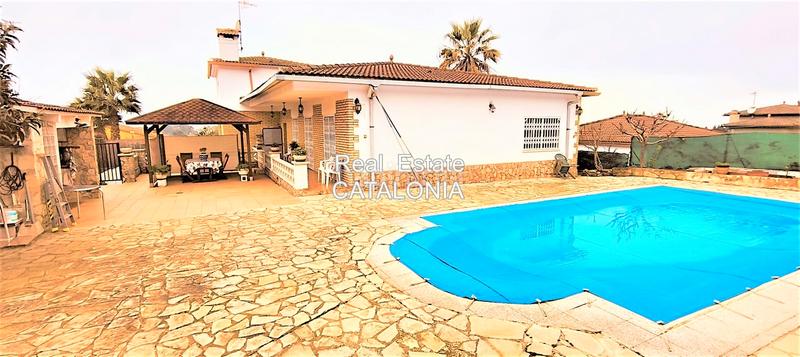 Foto ca81569a-73aa-40ef-ab47-d6e69f336499. Chalet mit kamin heizung parking pool in Lloret Residencial - Montlloret Lloret de Mar